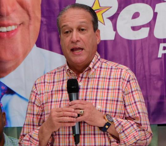 Reinaldo explica su ausencia de la campaña electoral del PLD