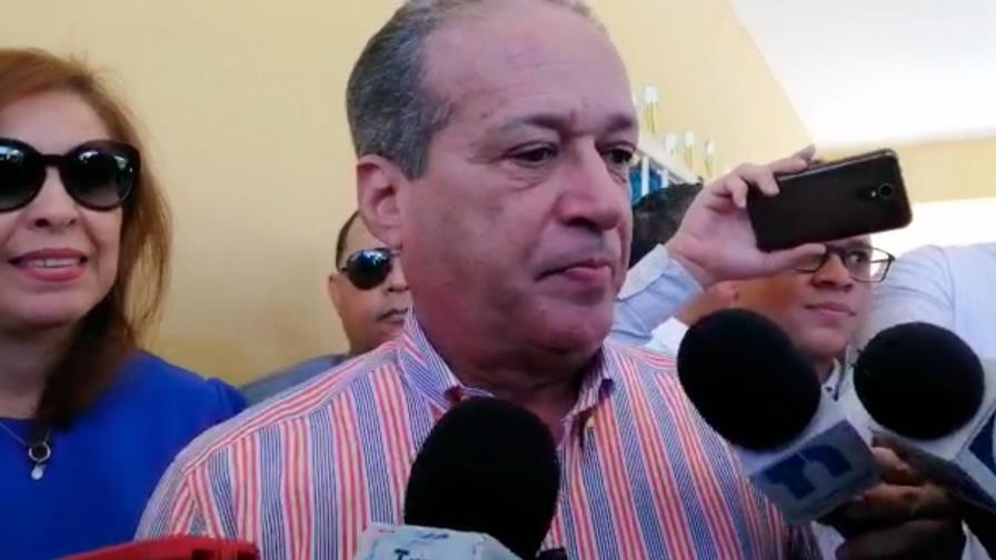 Reinaldo recalca que lo ideal debió ser que Leonel no se fuera del PLD