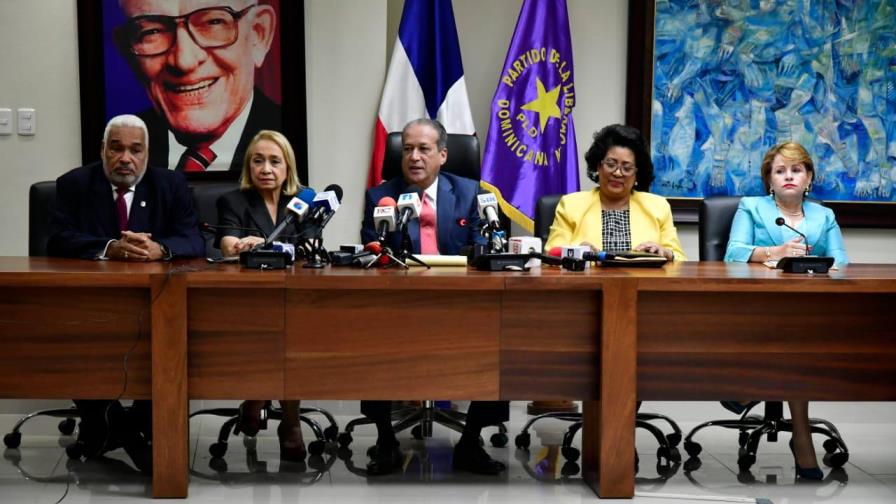 PLD enmienda “error” y nombra varias mujeres en secretarías vacantes PLD enmienda “error” y nombra varias mujeres en secretarías vacantes