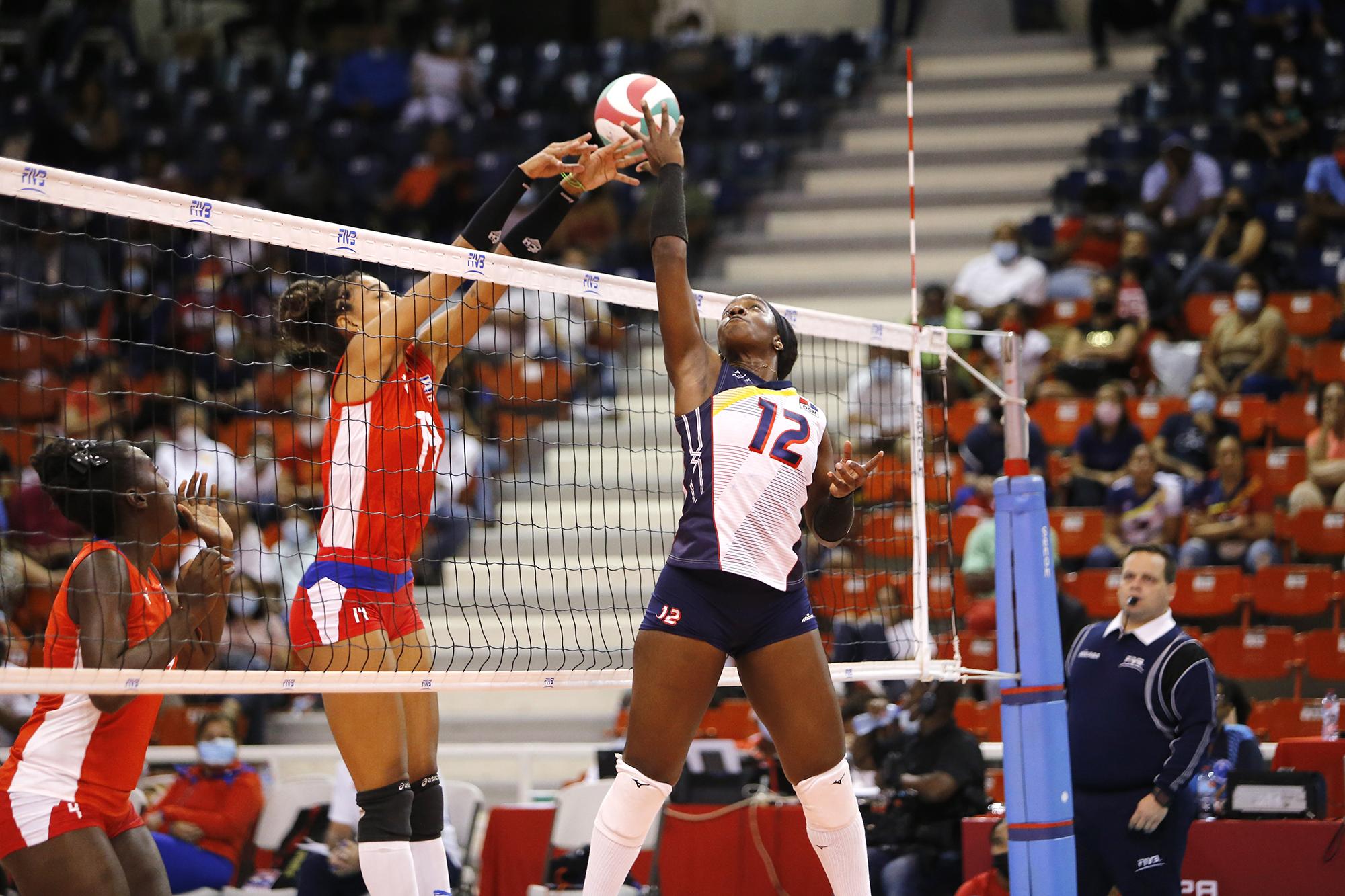 El Pabellón de Voleibol fue testigo de grandes jugadas por parte de las Reinas del Caribe (Foto: Nelson Pulido / Reinas del Caribe)