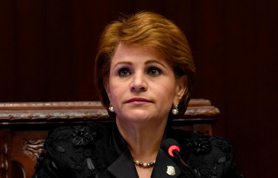 Lucía Medina motiva a apoyar la reelección para no perder los cargos en el Estado