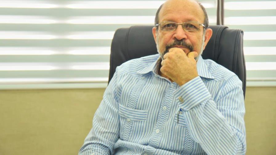 Exdirector Inabie niega adjudicaran licitaciones durante la transición