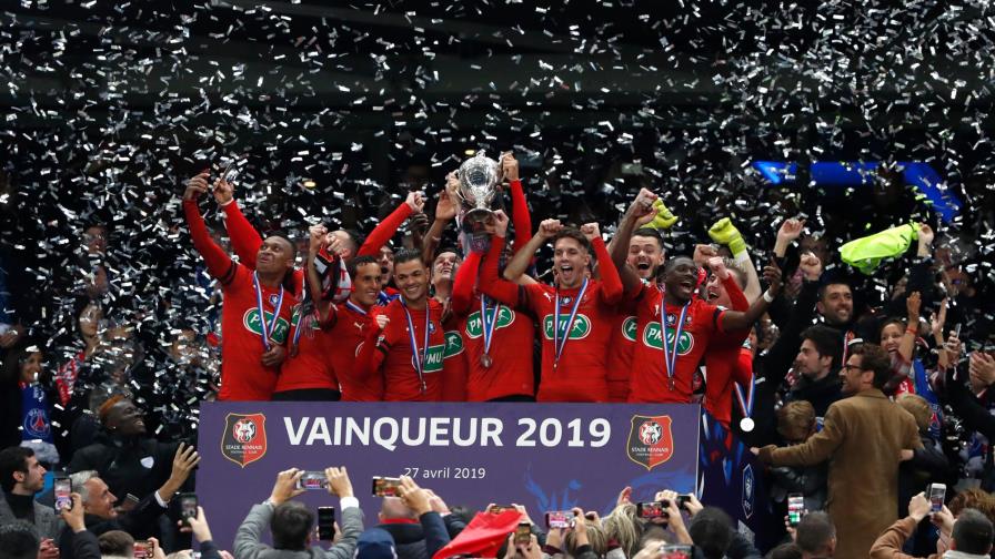Rennes hunde al PSG en penales y gana la Copa de Francia