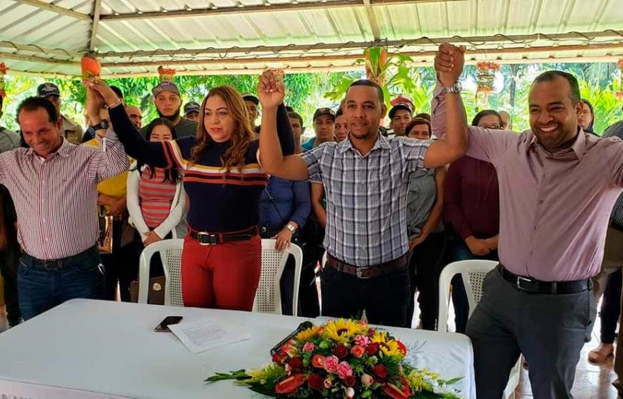 Renuncian dos candidatos a vocales del PLD en Canca La Reyna, Moca