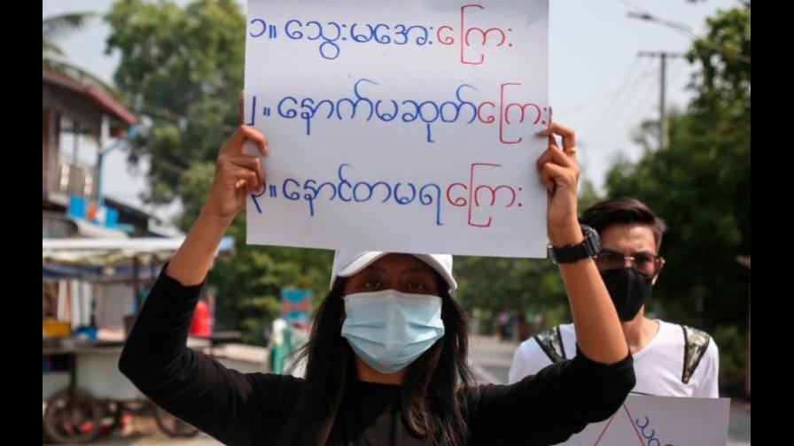 La represión militar ha dejado más de 800 muertos desde el golpe en Birmania La represión militar ha dejado más de 800 muertos desde el golpe en Birmania