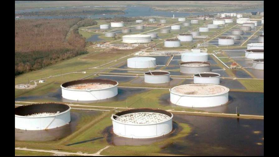 Biden acude a reservas petroleras para calmar a los estadounidenses sobre la inflación