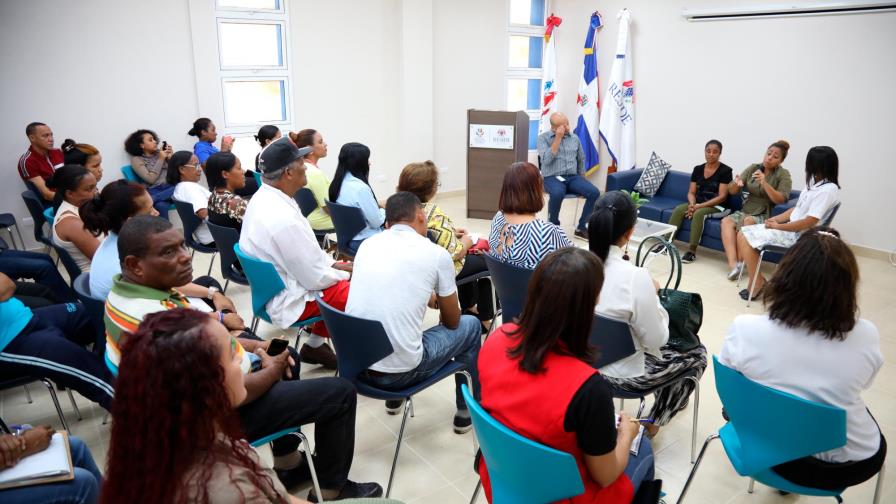 Despacho de la Primera Dama asiste a personas con trastornos mentales
