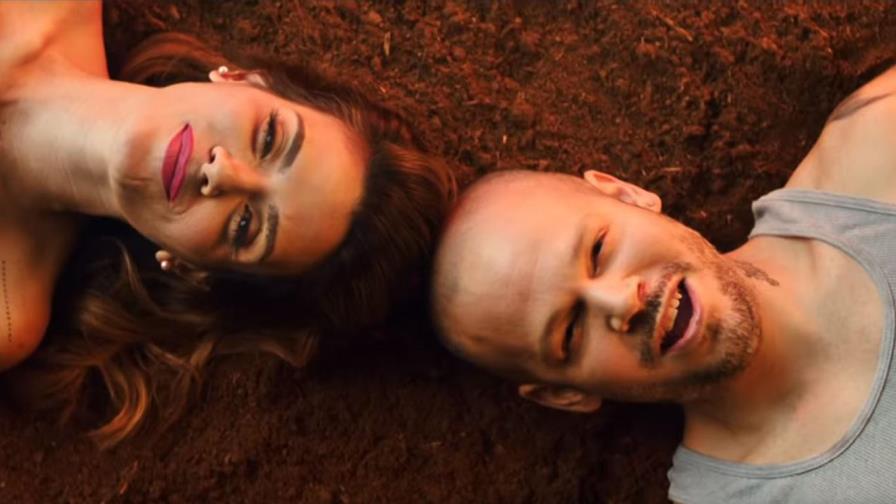 Kany García y Residente reflexionan sobre la igualdad del género