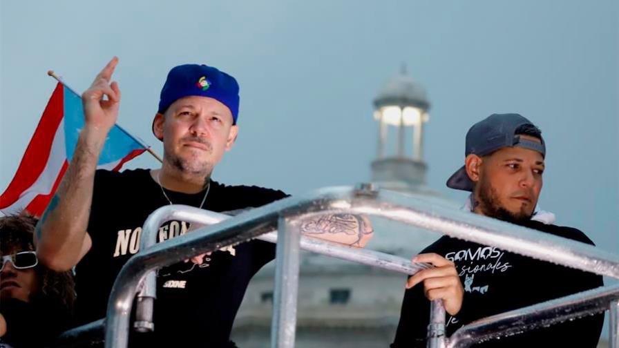 Cantantes y deportistas piden la dimisión de la gobernadora de Puerto Rico