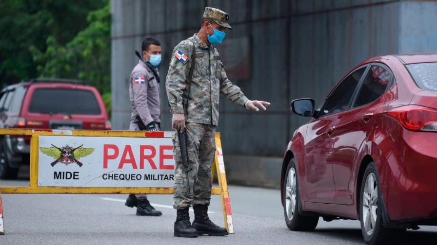 La Industria militar comienza a suplir de mascarillas a los centros de salud