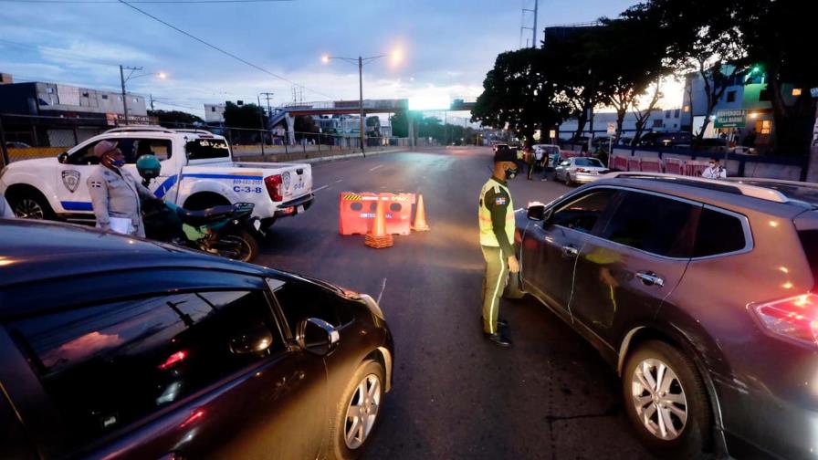 Montalvo explica medidas y los sectores que deben cerrar durante la emergencia 
