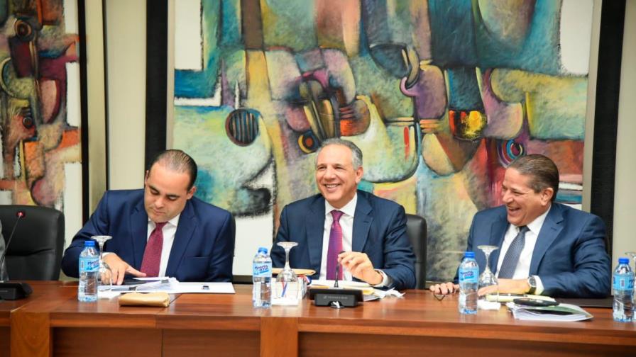 Los pesos pesados que no asistieron a primera reunión del Comité Político del PLD de 2020