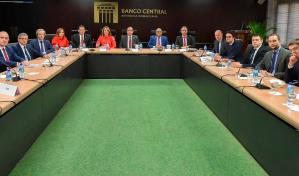 El Banco Central se reúne con delegación de corporaciones francesas 