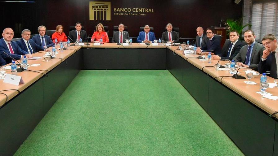 El Banco Central se reúne con delegación de corporaciones francesas 
