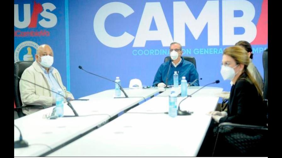 Abinader se afianza en sus alcaldes para enfrentar el COVID-19: harán jornada de limpieza el 25 y 26