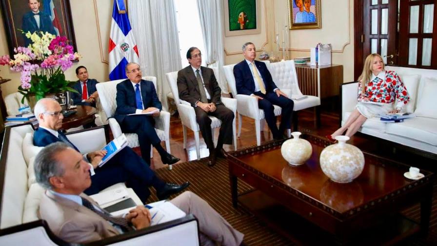 Preparan proyecto de ley para modificar Ley de Compras y Contrataciones 