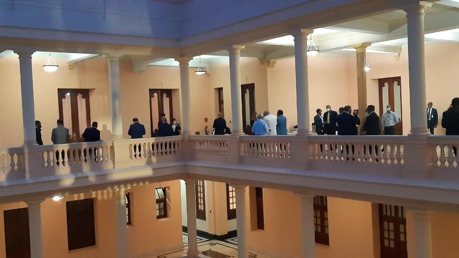 Comienza reunión del Gobierno para debatir jornada comunitaria de vacunación contra el COVID-19 Comienza reunión del Gobierno para debatir jornada comunitaria de vacunación contra el COVID-19