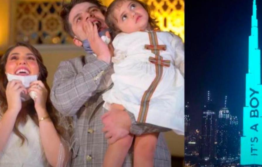 La ostentosa revelación de sexo de unos padres en Dubai en el edificio más alto del mundo