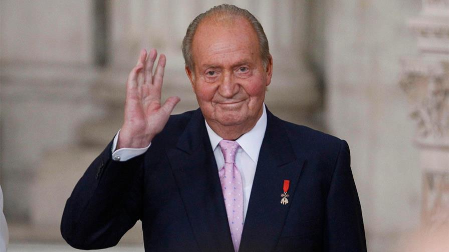 La Justicia española investiga al rey Juan Carlos en caso de AVE a La Meca La Justicia española investiga al rey Juan Carlos en caso de AVE a La Meca