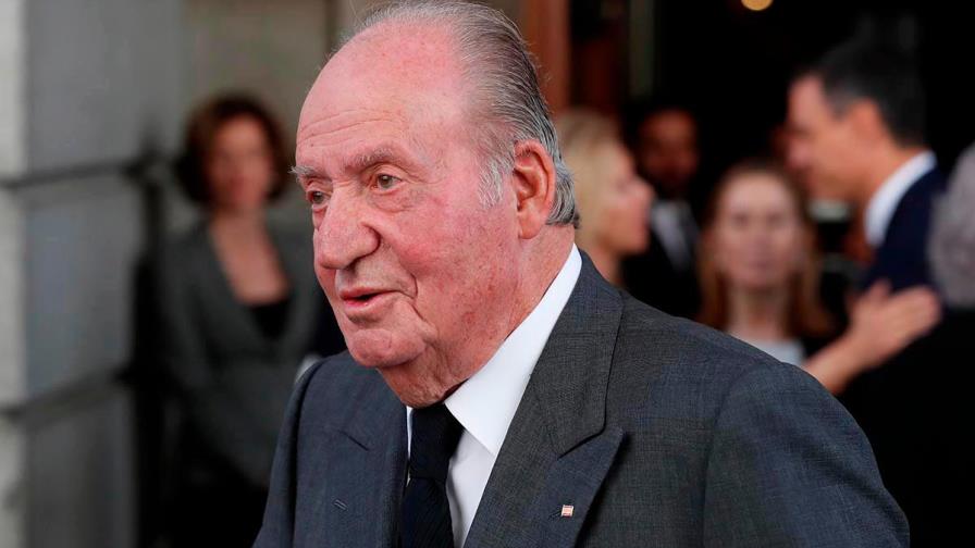 Rey emérito Juan Carlos asegura que su amante no le sirvió de testaferro