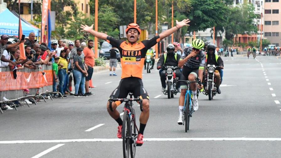 Acosta garantiza respaldo a la Vuelta Ciclística Independencia Acosta garantiza respaldo a la Vuelta Ciclística Independencia
