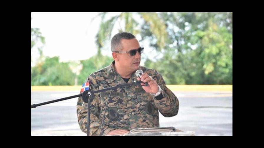 Danilo Medina asciende a general al hermano de Gonzalo Castillo y a otros siete coroneles Danilo Medina asciende a general al hermano de Gonzalo Castillo y a otros siete coroneles
