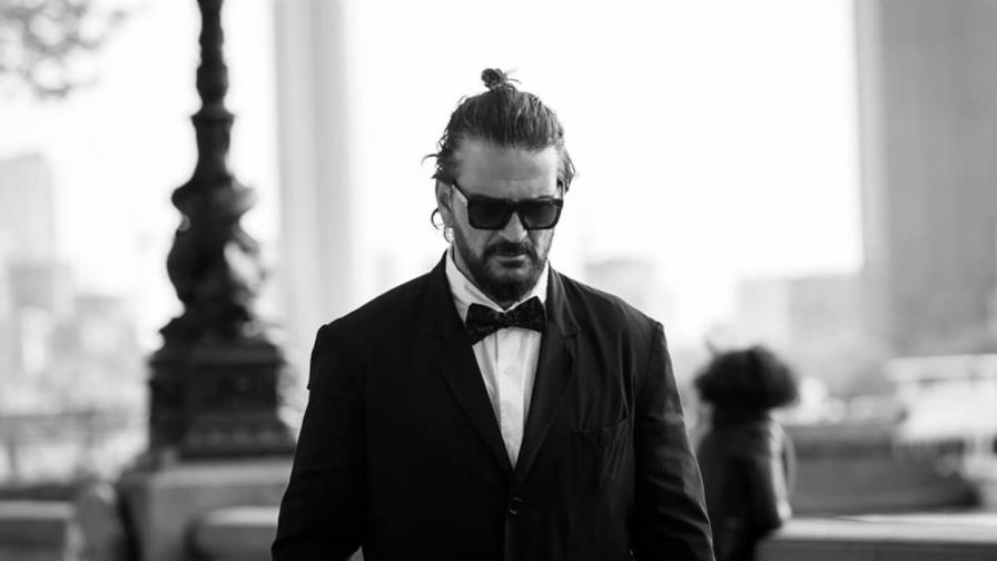 Ricardo Arjona lanzará su disco “Blanco” de manera exclusiva Ricardo Arjona lanzará su disco “Blanco” de manera exclusiva