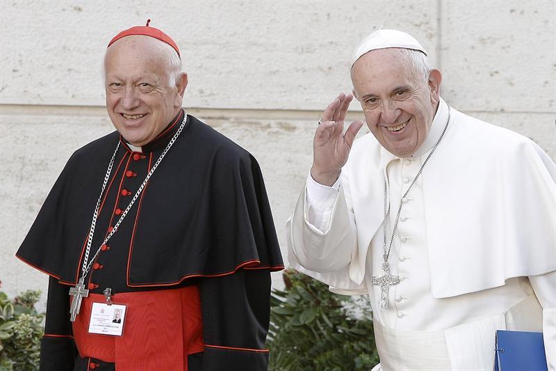 El papa acepta la renuncia del arzobispo Ezzati, imputado por encubrimiento