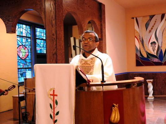 Presentan demanda por abuso sexual de un menor contra sacerdote dominicano