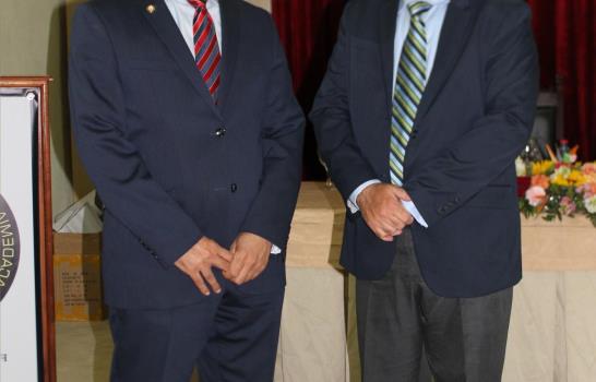 Academia de medicina celebra sus 50 años Academia de medicina celebra sus 50 años