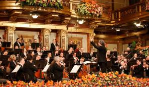 Riccardo Muti dirige en una sala vac&iacute;a un gran concierto te&ntilde;ido de esperanza