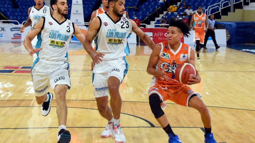 Bautista lleva a Huellas a triunfo sobre Los Prados