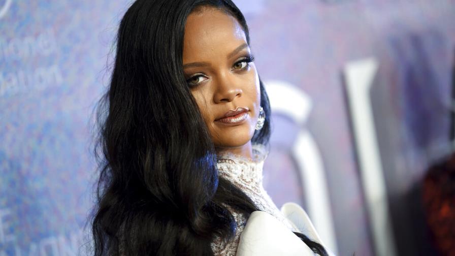Rihanna lanzará línea de ropa con LVMH