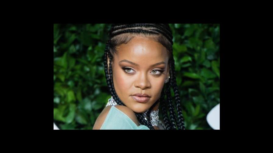 Rihanna se prepara para lanzar su propio libro de recetas caribeñas Rihanna se prepara para lanzar su propio libro de recetas caribeñas