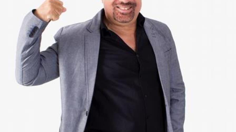 Músico dominicano Ringo Martínez le gana la batalla al COVID-19 tras más de un mes hospitalizado 