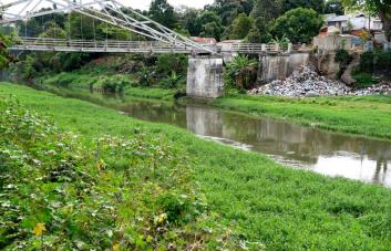 Encuentran feto en río de Santiago