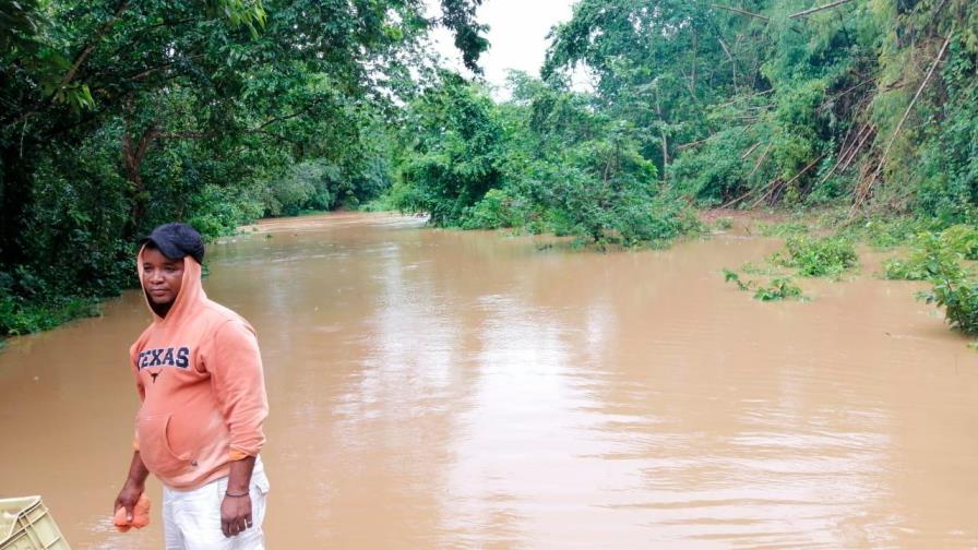 Crecida de río por lluvias de Fred incomunica localidad de La Victoria 