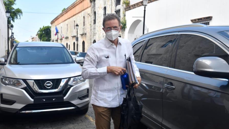 “La vida te da sorpresas... ay ombe”, escribe el canciller Roberto Álvarez a Jean Alain Rodríguez “La vida te da sorpresas... ay ombe”, escribe el canciller Roberto Álvarez a Jean Alain Rodríguez