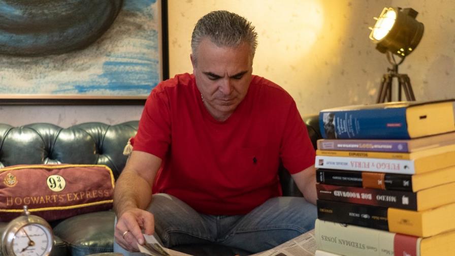 Roberto Cavada estalla en Twitter contra comunicador y otros que le insultaron