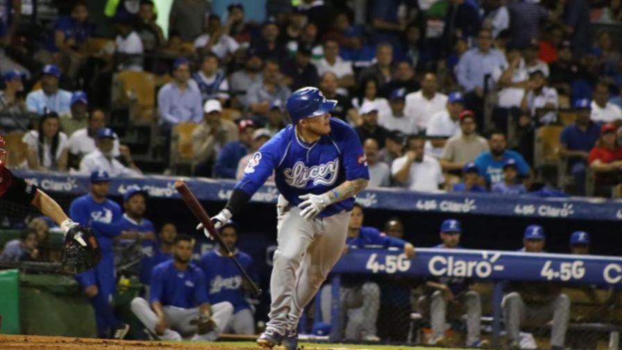 Robert Pérez habla sobre su motivación en los Tigres del Licey Robert Pérez habla sobre su motivación en los Tigres del Licey