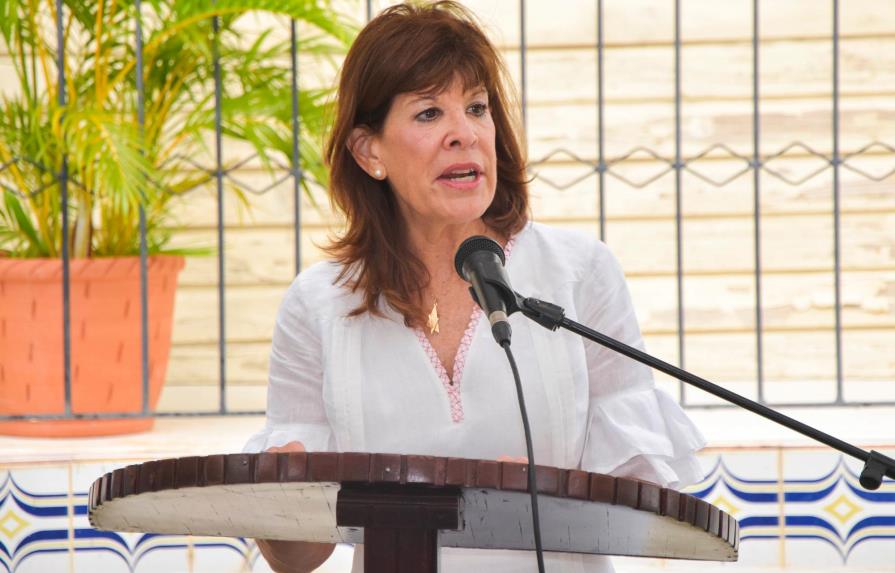 Embajadora EEUU informa inversión de US$11 millones en Puerto Plata