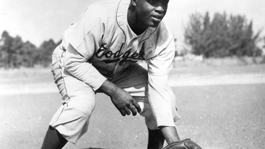 El 15 de abril de 1947 el béisbol de GL cambió en imagen y calidad El 15 de abril de 1947 el béisbol de GL cambió en imagen y calidad
