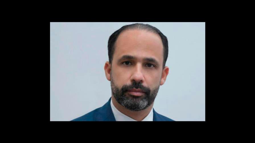 Hackeo a WhatsApp de funcionaria motivó citación al director de Gabinete de Salud y a periodista