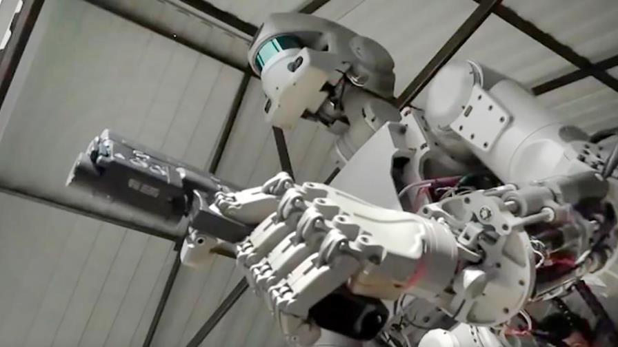 El robot polemista de IBM debate ahora... contra sí mismo El robot polemista de IBM debate ahora... contra sí mismo