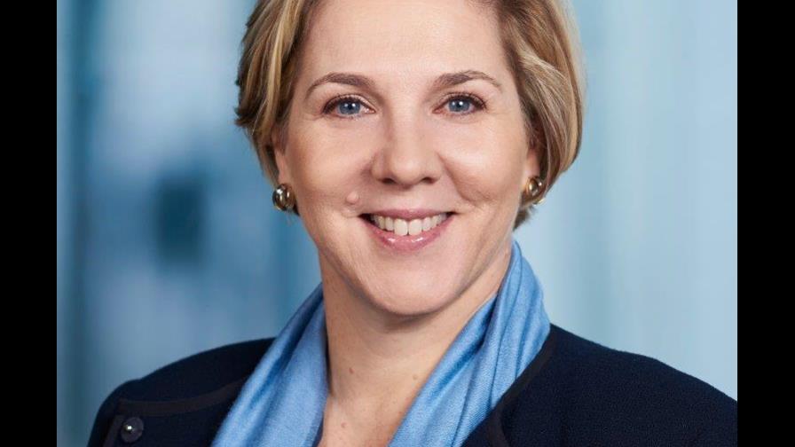 Tesla nombra nueva directora en reemplazo de Elon Musk