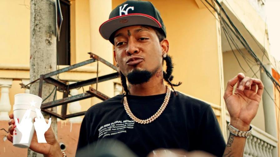 Video | Allanan vivienda de cantante urbano Rochy RD mientras transmitía en vivo