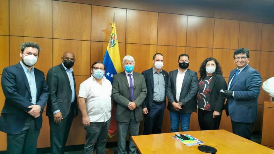 Diputado dominicano participa en la instalación de nueva Asamblea Nacional de Venezuela
