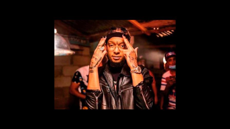 Se querellan  contra Rochy RD por tentativa de homicidio, golpes y heridas