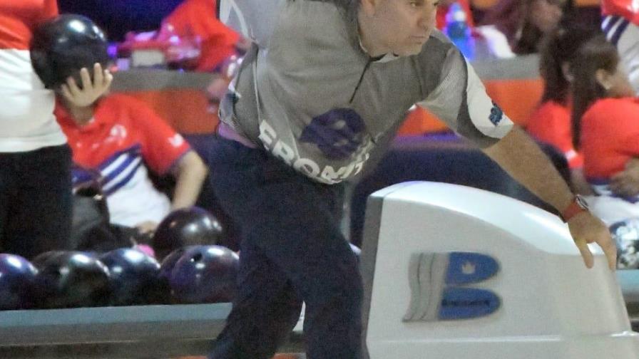 Rolando  Antonio Sebelén se destaca en torneo de boliche en Estados Unidos