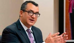 Rom&aacute;n J&aacute;quez presenta renuncia ante TSE para asumir la JCE